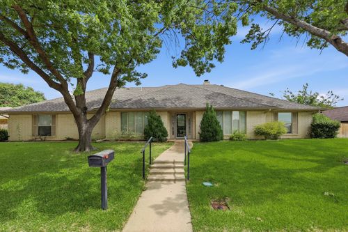 4500 French Lake Dr, Fort Worth, TX, 76133-6908 | Card Image
