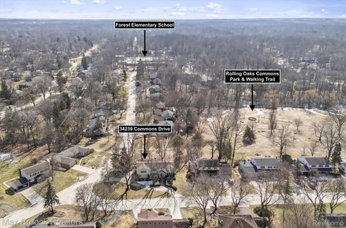34239 Commons Dr, Farmington Hills, MI, 48331-1412 | Card Image
