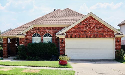 5504 Thornberry Dr, Fort Worth, TX, 76137-4975 | Card Image