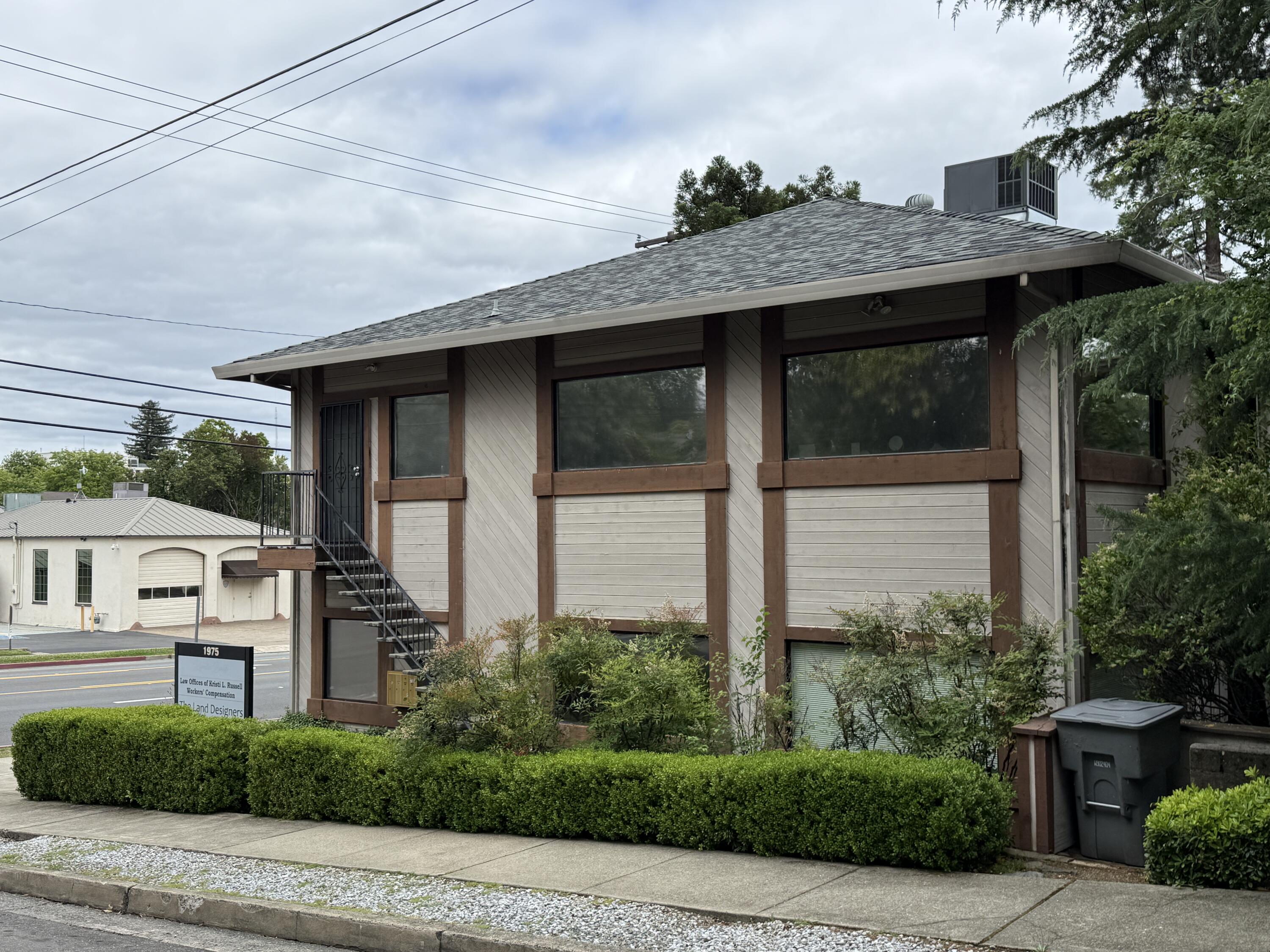 Commercial Lease in Redding