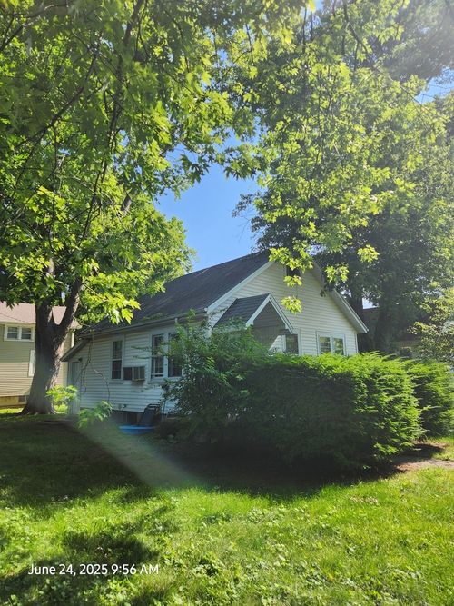 6 O Neil Ct, Champaign, IL, 61820-5106 | Card Image