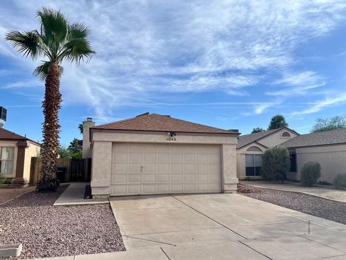 4043 W Camino Del Rio, Glendale, AZ, 85310-5532 | Card Image