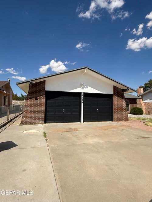 5609 Van Horn Dr, El Paso, TX, 79924-1325 | Card Image