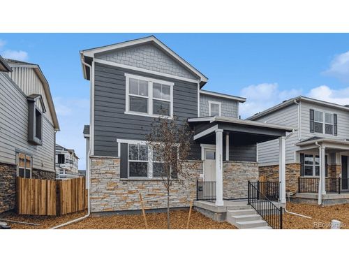 687 N Ukraine St, Aurora, CO, 80018-4775 | Card Image