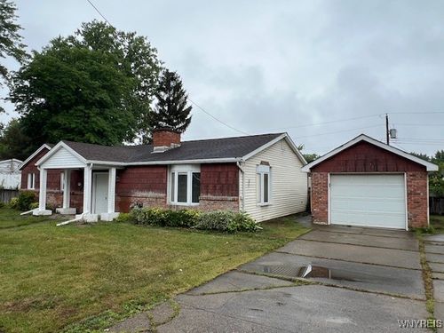 24 Waltham Ave, Lancaster, NY, 14086-3119 | Card Image