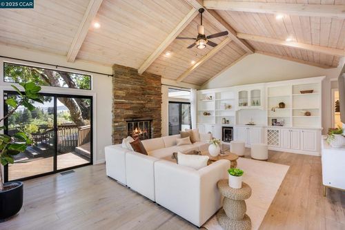15 Blemer Ct, Danville, CA, 94526-1500 | Card Image