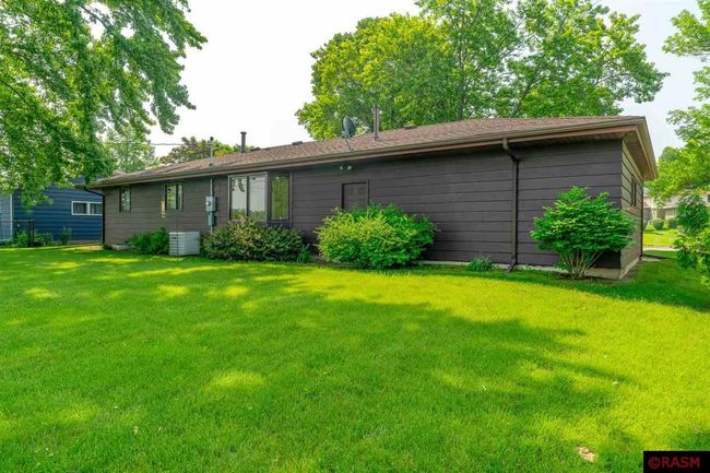 1510 Plainview Ln, House other with 3 bedrooms, 2 bathrooms and null parking in Albert Lea MN | Image 4
