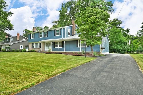 179 Southwoods Ave, Youngstown, OH, 44512-5413 | Card Image