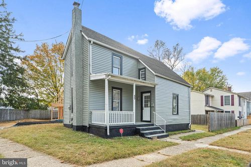 50 Pine St, BEVERLY, NJ, 08010-3517 | Card Image