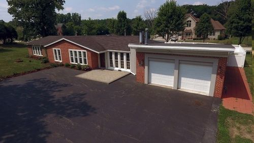 3N750 Wood Dale Rd, Addison, IL, 60101-2961 | Card Image