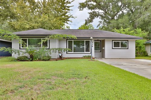 116 Cypress St, Lake Jackson, TX, 77566-5848 | Card Image