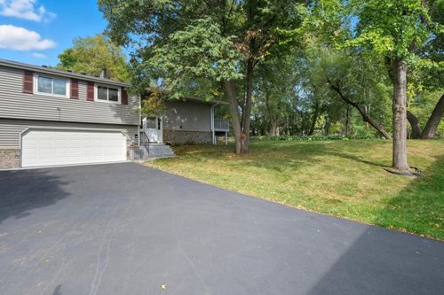 1223 Timbershore Ln, Eagan, MN, 55123-1020 | Card Image