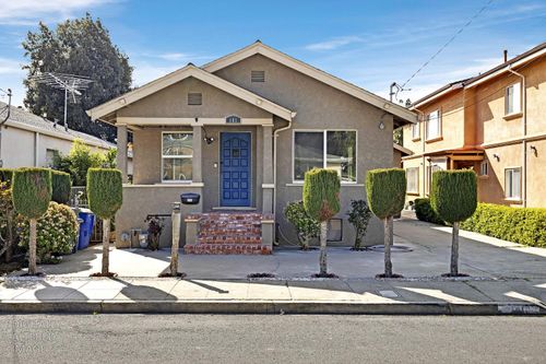 141 Dabner St, San Leandro, CA, 94577-1451 | Card Image