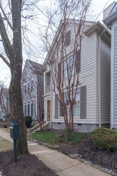 525 Rienzi Dr, Memphis, TN, 38103-8734 | Card Image