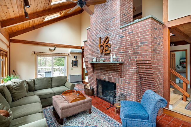 99 Old Purchase Rd, House other with 4 bedrooms, 3 bathrooms and null parking in Edgartown MA | Image 15