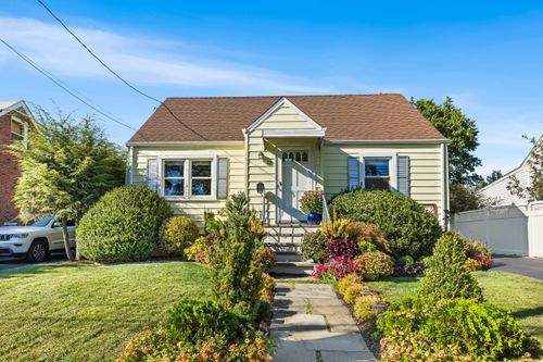 52 Sachem Pl, Stamford, CT, 06902-7024 | Card Image