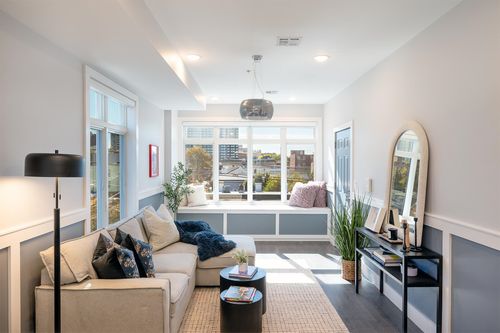 4-270 Saint Pauls Ave, Jersey City, NJ, 07306-5012 | Card Image