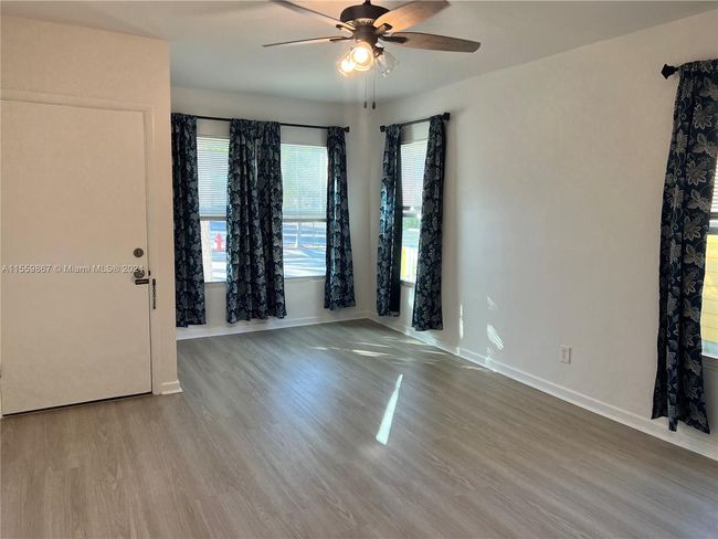 APT-1 - 114 S M St, Condo with 1 bedrooms, 1 bathrooms and null parking in Lake Worth FL | Image 4