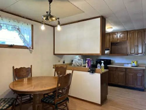 106 E Green St, Newman, IL, 61942-9641 | Card Image