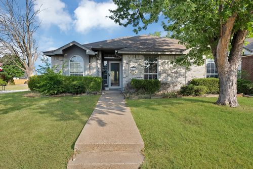 2137 Emerald Oaks, Mesquite, TX, 75181-1879 | Card Image