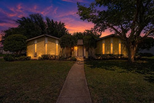 8 Green View Cir, Richardson, TX, 75081-5440 | Card Image