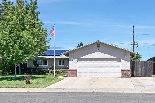 927 Johnson Ave, Marysville, CA, 95901-3437 | Card Image