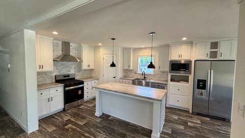 3 Rose Ln, Sturbridge, MA, 01566-1292 | Card Image