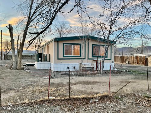 2735 Toiyabe St, Silver Springs, NV, 89429-7934 | Card Image