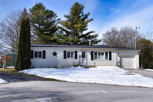 133 Maple Crescent W, Flamborough, ON, N0B2J0 | Card Image