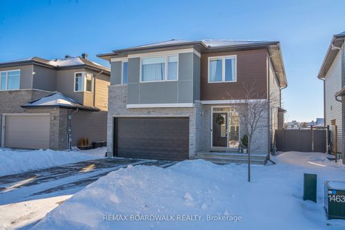 17 Fanning St, Carleton Place, ON, K7C0J2 | Card Image