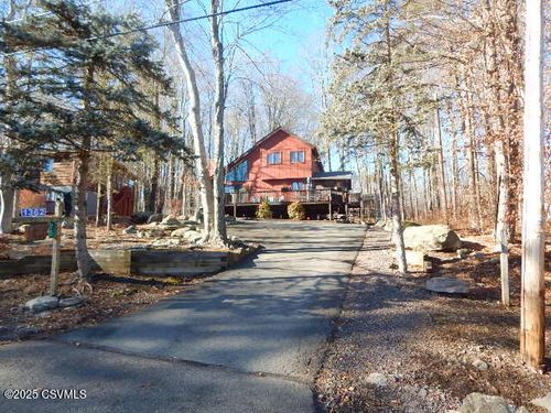 75 Woodhill Ln, Lake Ariel, PA, 18436 | Card Image