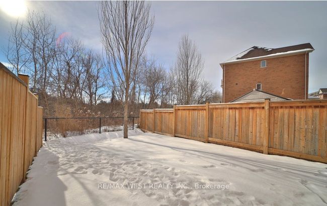 11 - 15 Old Colony Rd, House attached with 4 bedrooms, 4 bathrooms and 1 parking in Richmond Hill ON | Image 34