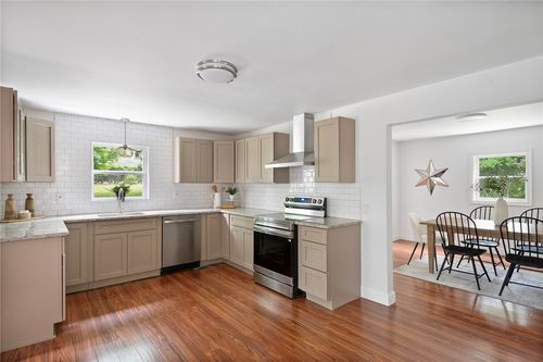 22 Reservoir Rd, Coventry, RI, 02816-6400 | Card Image