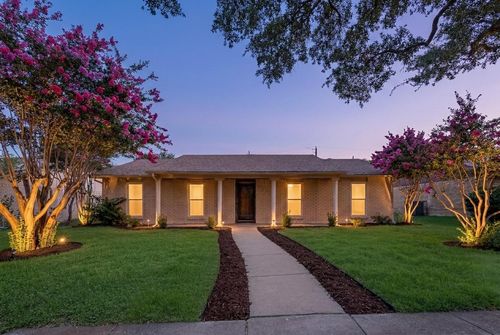 8515 Baumgarten Dr, Dallas, TX, 75228-5416 | Card Image