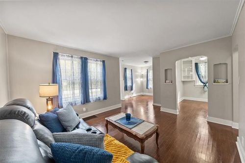 1616 S Pollard Ave, Independence, MO, 64055-1850 | Card Image