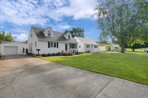 1822 Wacker Dr, Lancaster, OH, 43130-1562 | Card Image