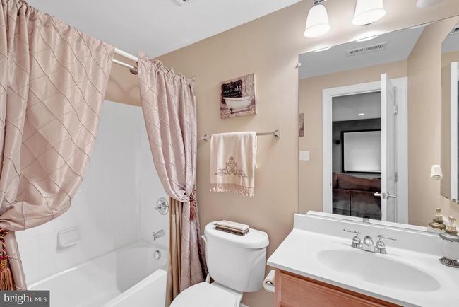 10713 Monocacy Way, House other with 6 bedrooms, 6 bathrooms and null parking in MANASSAS VA | Image 45