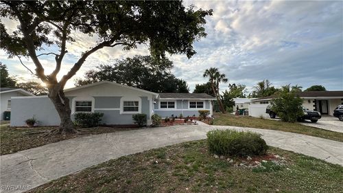 2101 43rd Ter Sw, NAPLES, FL, 34116-6439 | Card Image