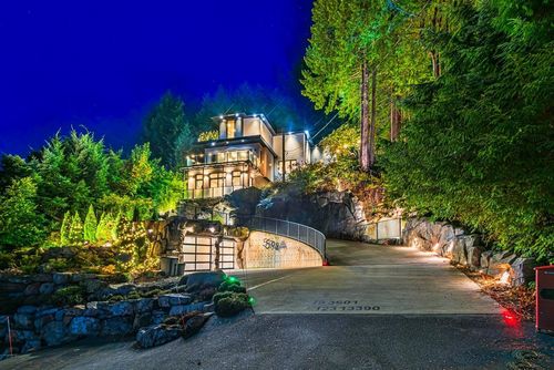 594 Craigmohr Dr, West Vancouver, BC, V7S1X2 | Card Image