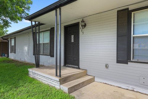 805 Mulkey Ln, Denton, TX, 76209-4751 | Card Image