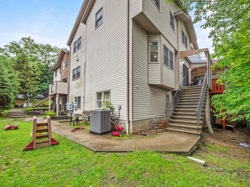 4 Spruill Ct, Monsey, NY, 10952-3363 | Card Image