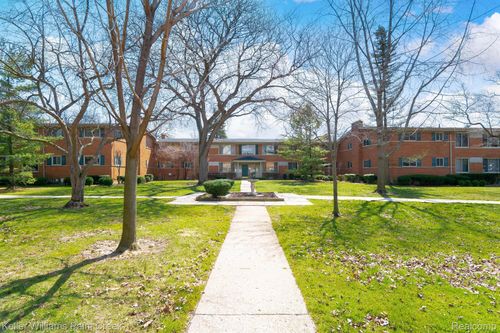 unit-6-982 N Adams Rd, Birmingham, MI, 48009-5651 | Card Image