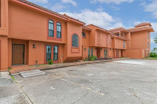 104-411 Sailfish Ln, Freeport, TX, 77541 | Card Image