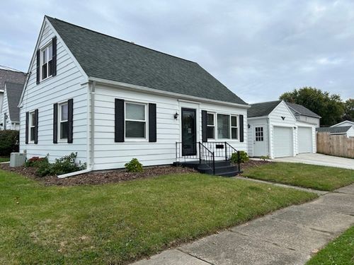 3027 Melrose Ave, Erie, PA, 16508-1458 | Card Image