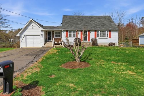 19 Salem St, West Springfield, MA, 01089 | Card Image