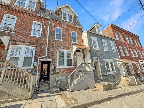 328 N Law St, Allentown, PA, 18102-3320 | Card Image