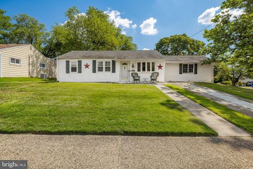 126 Oak Ave, BELLMAWR, NJ, 08031-1131 | Card Image