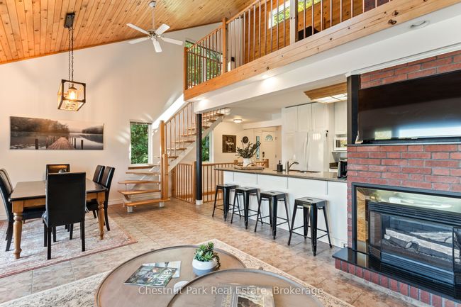 293 W Diamond Lake Rd, House other with 3 bedrooms, 2 bathrooms and 4 parking in Highland Grove ON | Image 30