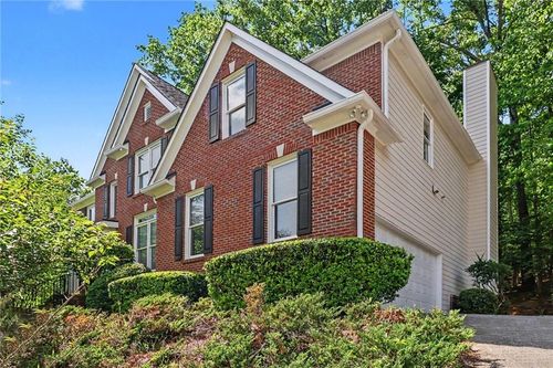 3914 Noblin Creek Dr, Duluth, GA, 30097-2209 | Card Image