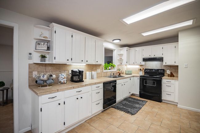 403 Olive St, House other with 3 bedrooms, 3 bathrooms and null parking in Port O Connor TX | Image 12